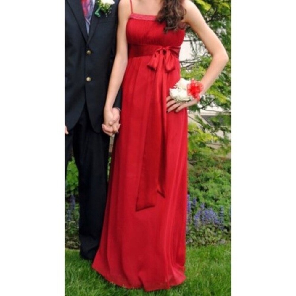 Nicole Miller Red Maxi Beaded Elegant Prom Dress NWT Size 4 Valentine's Date